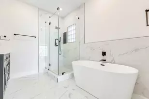 5636 Dolores St, Houston, TX 77057 - Photo 23