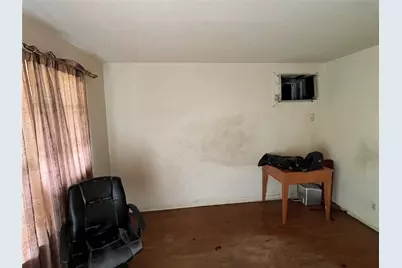 5543 Lakefield Drive, Houston, TX 77033 - Photo 5