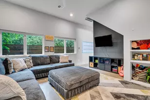 1310 Du Lock Ln Ln, Houston, TX 77055 - Photo 9