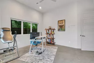 1310 Du Lock Ln Ln, Houston, TX 77055 - Photo 13