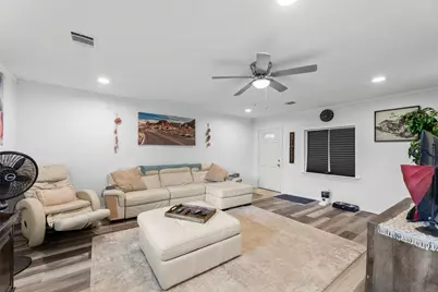 703 Pecan Valley Drive, Wharton, TX 77488 - Photo 7