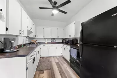 703 Pecan Valley Drive, Wharton, TX 77488 - Photo 11