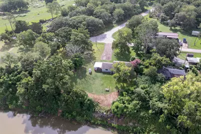 703 Pecan Valley Drive, Wharton, TX 77488 - Photo 33