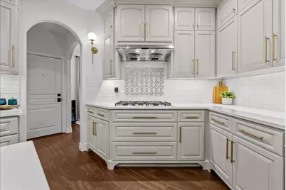 310 Forest Creek Drive, League City, TX 77573 - Photo 17