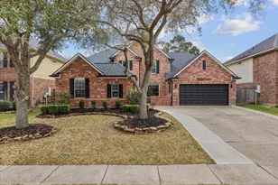 310 Forest Creek Dr, League City, TX 77573 - Photo 1