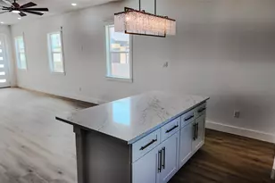 823 North Loop S, Houston, TX 77022 - Photo 13