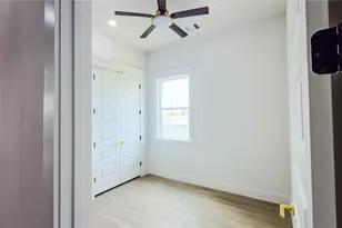 823 North Loop S, Houston, TX 77022 - Photo 37