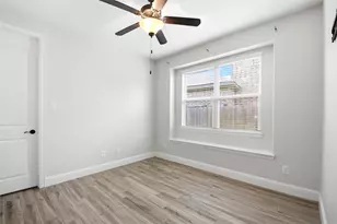 5818 Fairway Shores Ln, Houston, TX 77365 - Photo 19