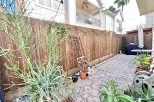 4611 Sharman St, Houston, TX 77009 - Photo 39