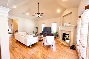 4611 Sharman St, Houston, TX 77009 - Photo 7