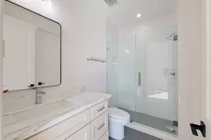 4026 Underwood St, Houston, TX 77025 - Photo 13