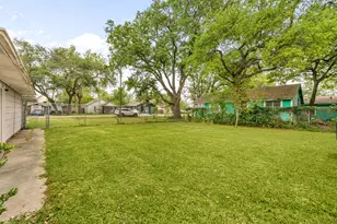2312 6th Ave N, Texas City, TX 77590 - Photo 29