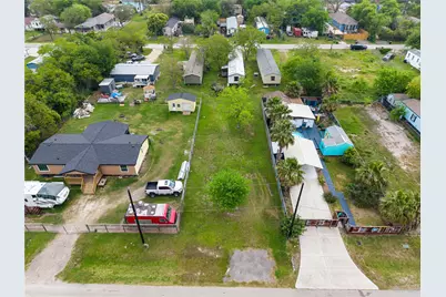 309 5th Street, San Leon, TX 77539 - Photo 5