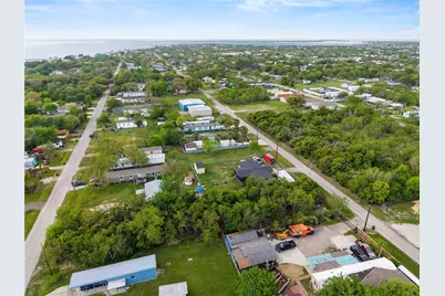 309 5th Street, San Leon, TX 77539 - Photo 9