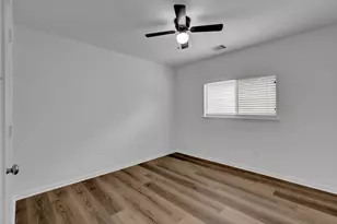 11926 Jelicoe Dr, Houston, TX 77047 - Photo 15