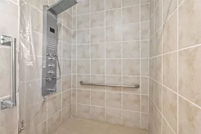 304 E Dumble Street, Alvin, TX 77511 - Photo 11