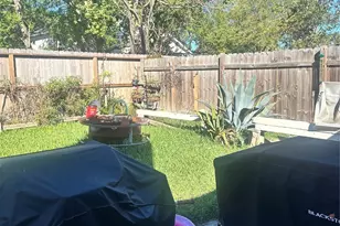 12031 Kleinmeadow Dr, Houston, TX 77066 - Photo 17