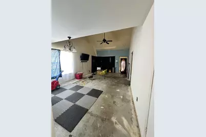 12031 Kleinmeadow Drive, Houston, TX 77066 - Photo 3