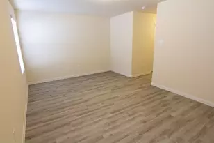 8523 Oak Grove Church St, Houston, TX 77028 - Photo 9