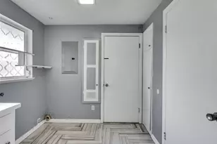 2011 Durrain Ferry Rd, Baytown, TX 77520 - Photo 15