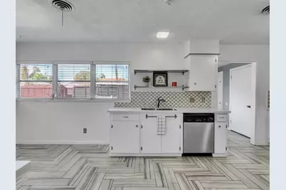2011 Durrain Ferry Road, Baytown, TX 77520 - Photo 9