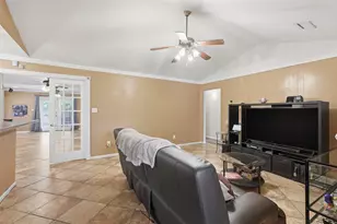 12810 Mill Valley Rd, Houston, TX 77048 - Photo 7