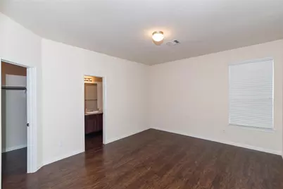 9723 Cira Court, Houston, TX 77044 - Photo 9