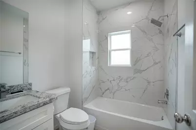 7914 Laura Koppe Road #B, Houston, TX 77028 - Photo 11