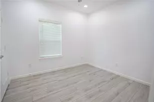 7914 Laura Koppe Rd, Houston, TX 77028 - Photo 9