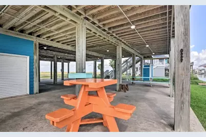 522 Dolphin, Freeport, TX 77541 - Photo 13