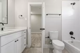 9 Wellford St, Houston, TX 77022 - Photo 11