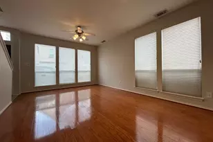 2030 Bailey St, Houston, TX 77006 - Photo 5