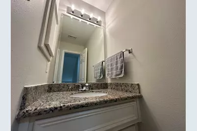 2030 Bailey Street, Houston, TX 77006 - Photo 15