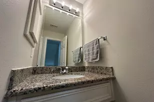 2030 Bailey St, Houston, TX 77006 - Photo 15