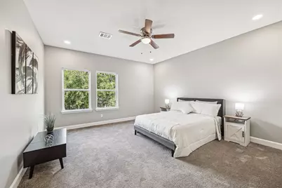 982 Randolph Street #A, Houston, TX 77088 - Photo 9