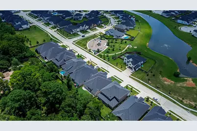 9722 Dani Lake Drive, Tomball, TX 77375 - Photo 49