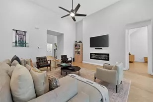 9722 Dani Lake Dr, Tomball, TX 77375 - Photo 11