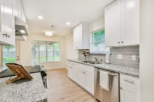 11807 Sagecliff Dr, Houston, TX 77089 - Photo 9