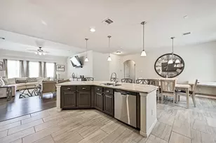 1629 Canchola Ln, League City, TX 77573 - Photo 11