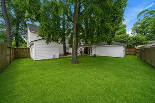 1510 Pine Gap Dr, Houston, TX 77090 - Photo 23