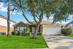 11609 Spill Creek Dr, Pearland, TX 77584 - Photo 1