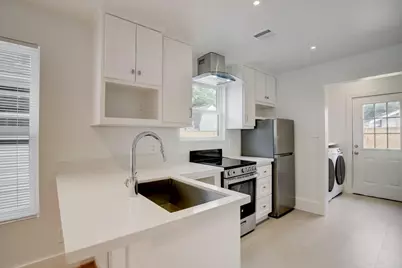 6107 N Main St, Houston, TX 77009 - Photo 5