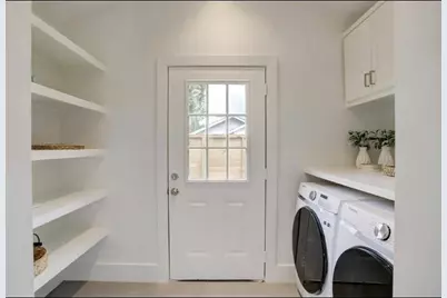 6107 N Main St, Houston, TX 77009 - Photo 13