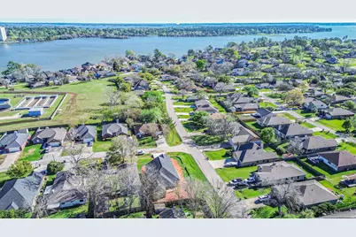 10703 Hillside Drive, Montgomery, TX 77356 - Photo 11