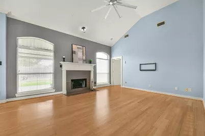 11003 Pinewood Court, La Porte, TX 77571 - Photo 3
