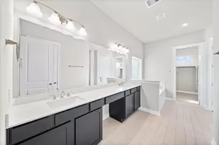 3905 Peacock Isle Dr, Dickinson, TX 77539 - Photo 9