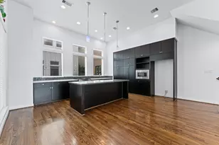 120 Pierce St, Houston, TX 77002 - Photo 11