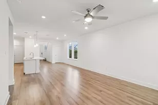 21514 Berry Crst Ln, Waller, TX 77484 - Photo 3