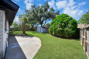 16427 Hickory Knoll Dr, Houston, TX 77059 - Photo 37