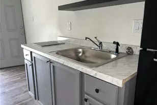 201 Eastwood St #S3, Houston, TX 77011 - Photo 1